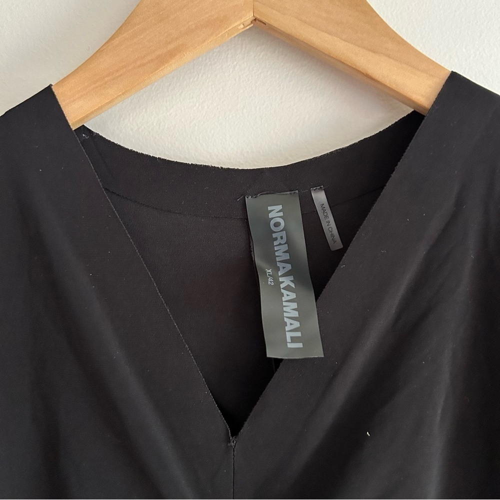 Norma Kamali Black V-Neck Slinky Long Sleeve Black Top sz XL - Picture 5 of 6
